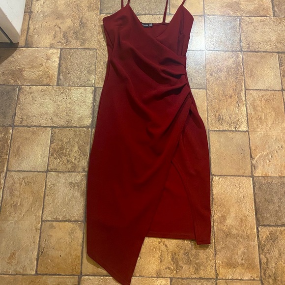 PrettyLittleThing Dresses & Skirts - Asymmetrical dress